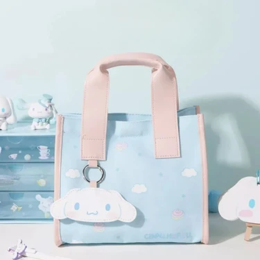 Miniso Sanrio Lisanslı Kare Yiyecek Çantası -