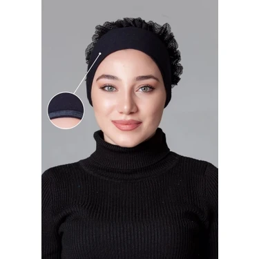 Nanak Siyah Penye Fırfırlı Kaymayan