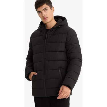 DeFacto Su İtici Slim Fit Dar Kesim Astarlı Kapüşonlu Fermuarlı Cepli Dolgulu Mont